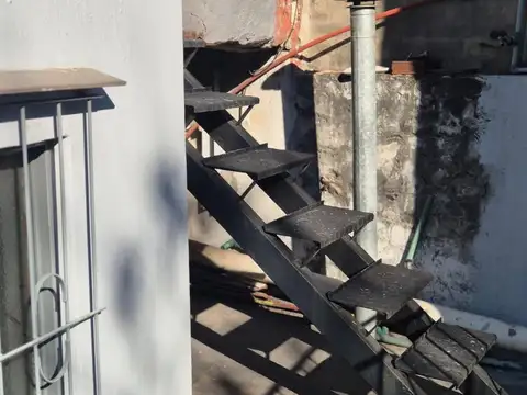 Depto Tipo Casa 3 ambientes con 1 baño