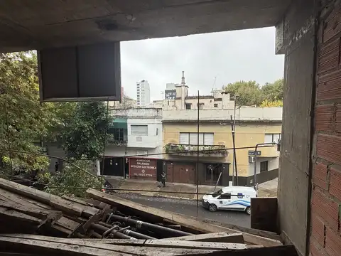 Excelente Departamento Al Frente con Balcón aterrazado