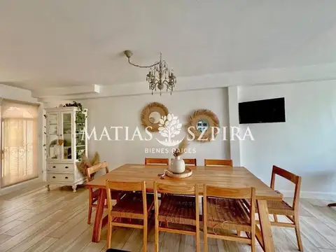 Casa en Venta con 1 cochera