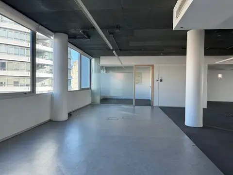 Oficina Monoambiente con 4 baños