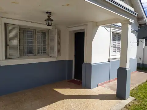 Casa de 3 ambientes en Merlo