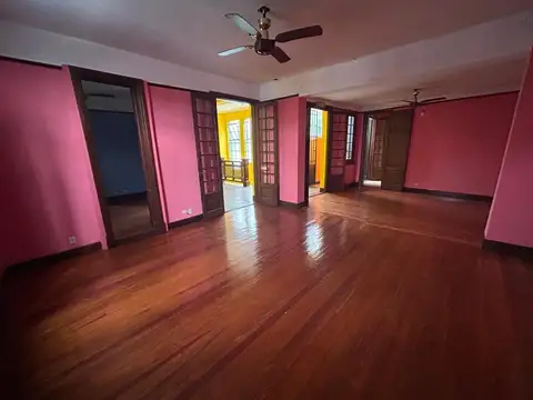 Av Centenario 334 , Piso 1