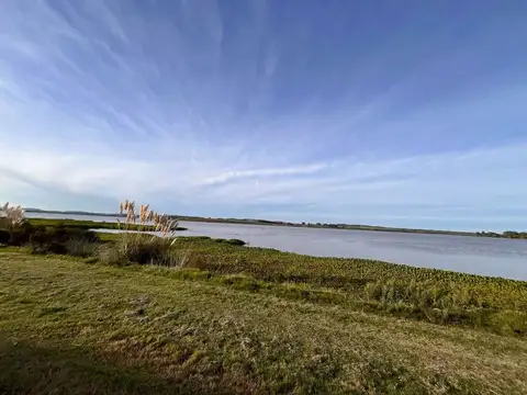 LAGUNA DE LOS CISNES 100
