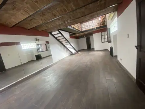 Depto Tipo Casa en Venta en Pompeya, USD 173.000