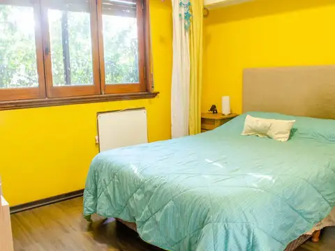 Depto Tipo Casa 5 ambientes con 2 baños