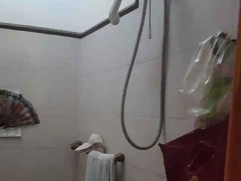 Vendo casa centrica posible permuta villa constitucion