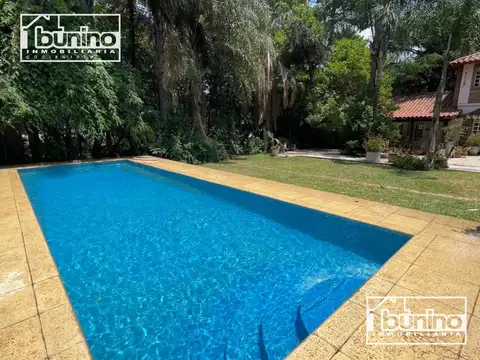 Casa en Alquiler Temporal con 1 cochera
