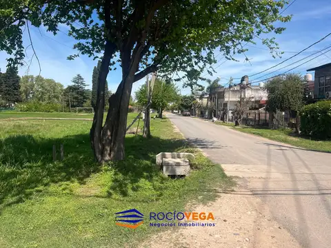 Terreno en Venta en Villa Zapiola, USD 80.000