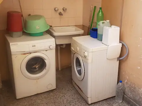 Depto Tipo Casa en Venta en Haedo, USD 79.000