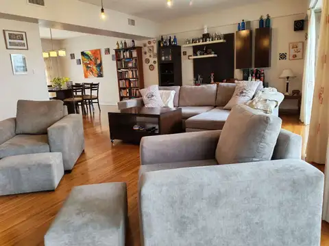 Departamento en Venta con 2 cocheras