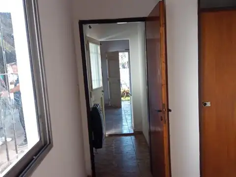 Depto Tipo Casa en Alquiler en La Reja, $ 650.000
