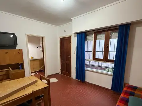 Departamento 2 dormitorios en planta baja – A 3 cuadras del mar