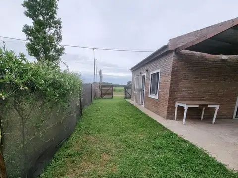 Casa 2 ambientes con 1 baño