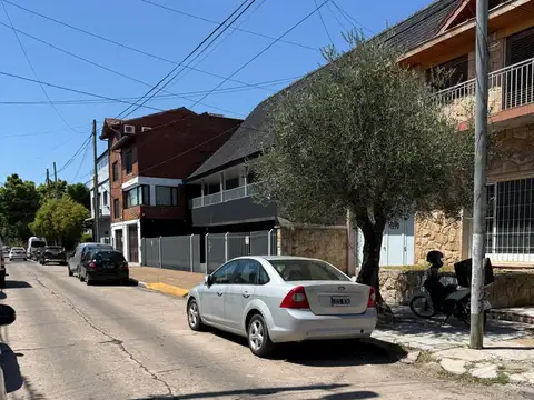 Terreno de 306 m2 a metros de Av Fleming!