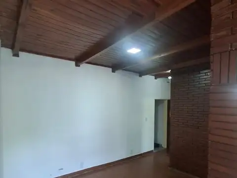 Depto Tipo Casa en Alquiler de 2 ambientes