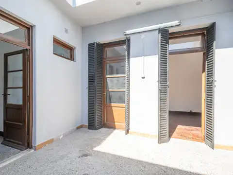 Depto Tipo Casa 4 ambientes con 2 baños
