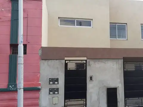 Depto Tipo Casa en Venta 1 año