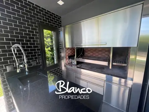 Casa en Venta en Haras Santa Maria, USD 650.000
