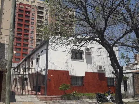 CASAS - DUPLEX - MACROCENTRO, RESISTENCIA