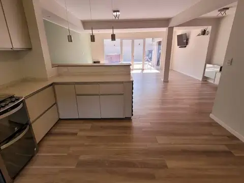 Casa en Alquiler de 3 dormitorios