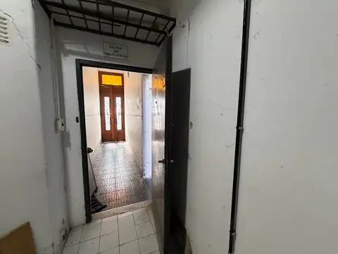 Local en Venta 50 años