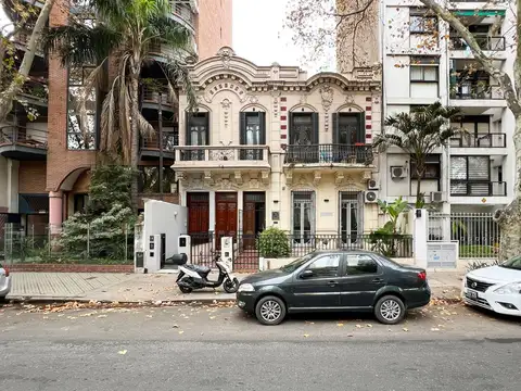 Local comercial u Oficina en PH sobre Boulevard Oroño
