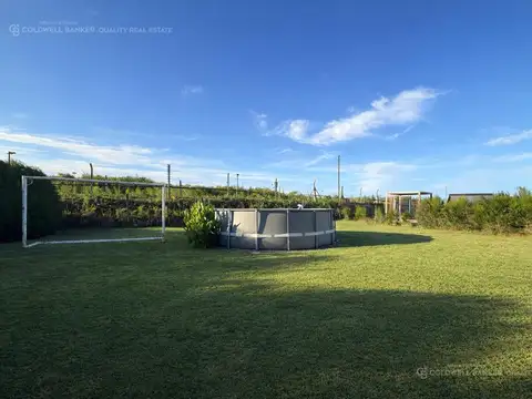 Casa 4 ambientes con 2 baños