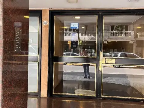 Junín 1000, Piso 2