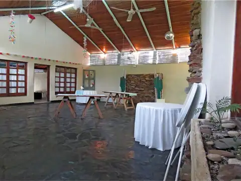 Alquiler Deposito / Oficina  V. Devoto Planta Baja