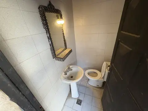 Casa 4 ambientes con 1 baño
