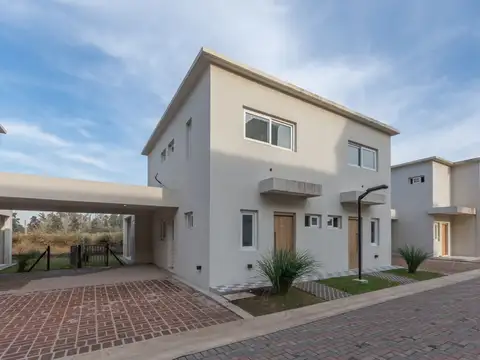 VENTA DEPARTAMENTO DUPLEX CON JARDIN CHIC VILLAGE