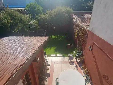 Depto Tipo Casa 4 ambientes con 2 baños