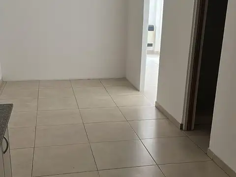 Oficina en Alquiler en Lanus Oeste, $ 550.000