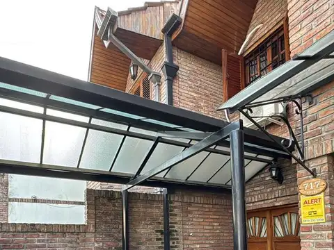 Depto Tipo Casa en Venta de 4 ambientes