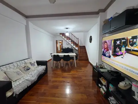 Depto Tipo Casa en Venta en Lomas de Zamora, USD 193.000
