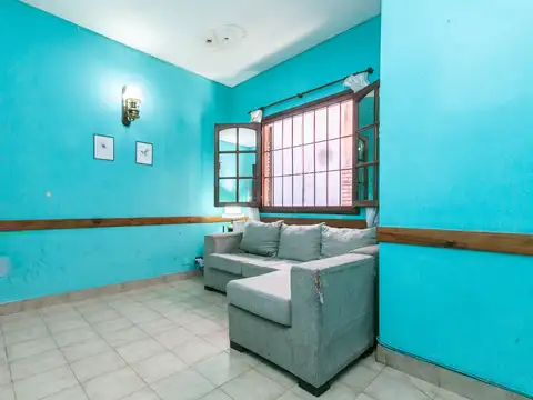 Casa 4 ambientes con 1 baño