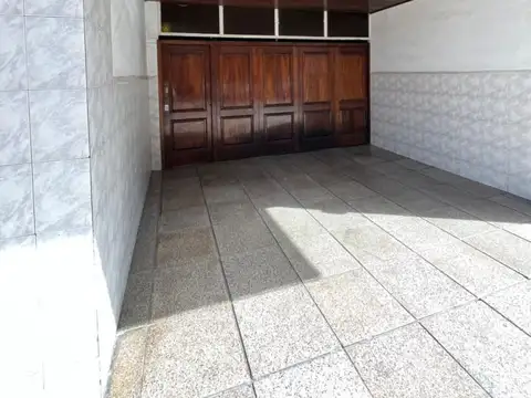 Cochera en alquiler cubierta - Plaza Colón