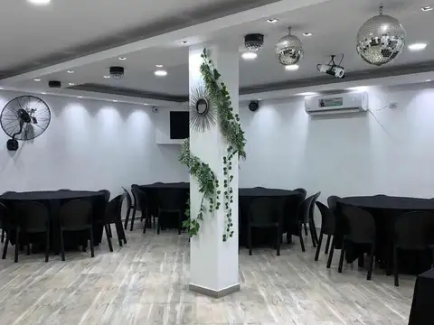 Oficina en Venta con 2 cocheras