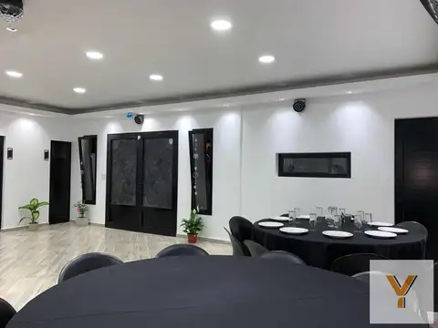 Edificio Comercial en venta - 2 Baños Cocina - 188Mts2 - Pilar