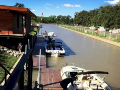 VENTA cama nautica 18 pies Delta Marina