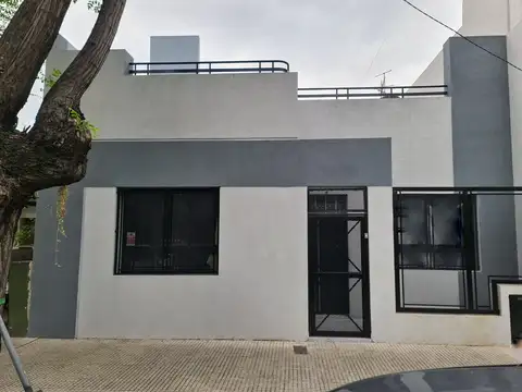 Navarro 5200, Piso PB