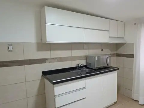 Casa en Alquiler en El Plumerillo, $ 900.000