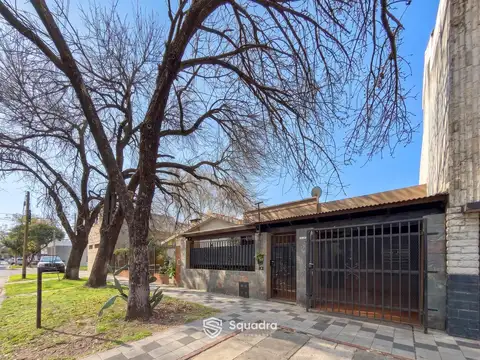 VENTA - Casa 2 Dormitorios con patio y parrillero  - Barrio Belgrano, Rosario.
