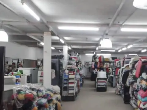 Galpon en Venta en Esquina, USD 250.000