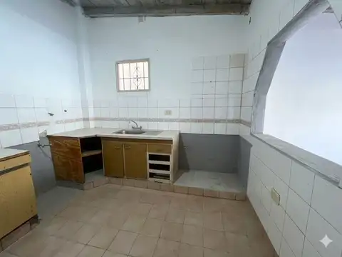 CASA ALQUILER MORON SUR 3 AMBIENTES