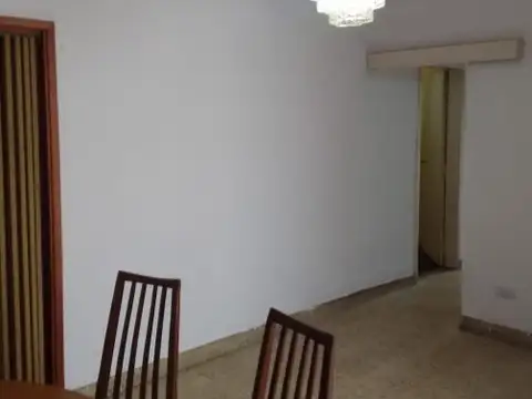 Depto Tipo Casa 5 ambientes con 1 baño