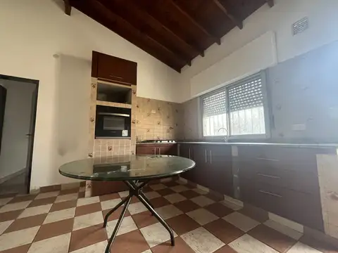 Casa en Venta en Guillermo E Hudson, USD 72.000