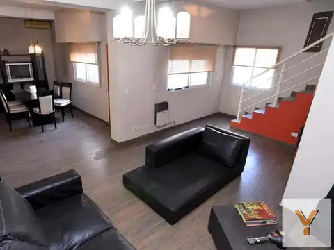 PH en venta - 4 Dormitorios 3 Baños - Velez Sarsfield