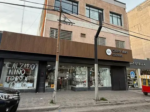 Oficina en Alquiler en Neuquén, $ 25.000.000