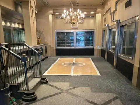Edificio Comercial ÚNICO sobre Av. Caseros
